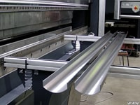 Радиусная гибка листовой стали на AMB-10031T Радиусная гибка листовой стали на AMB-10031T